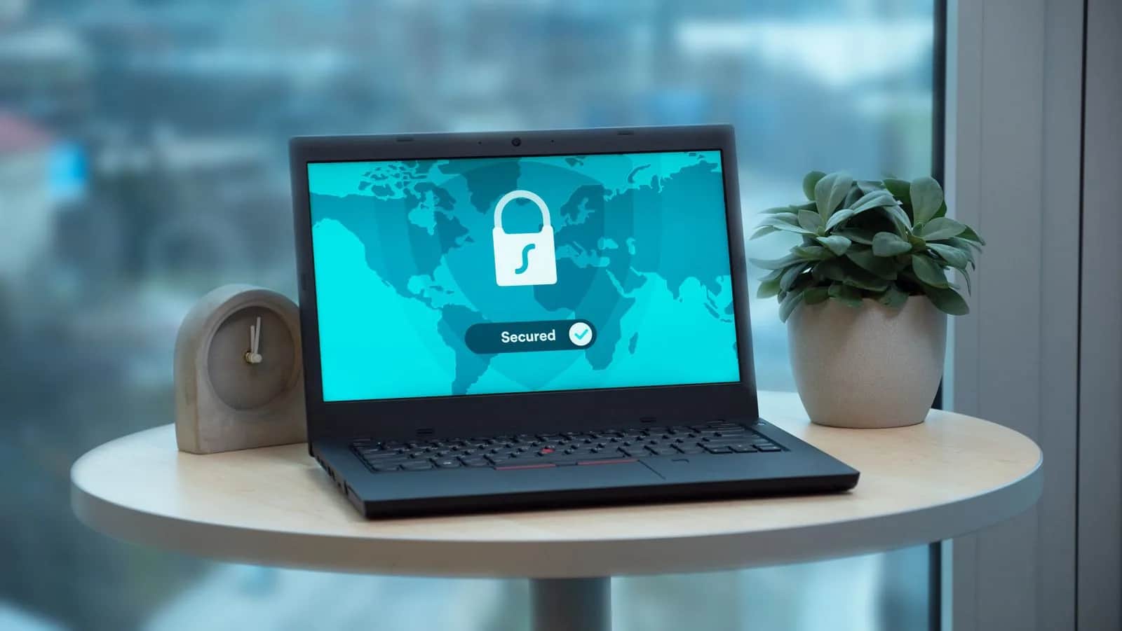 الديب فيك والاحتيال بالذكاء الاصطناعي: كيف تحمي شركتك في ٢٠٢٦