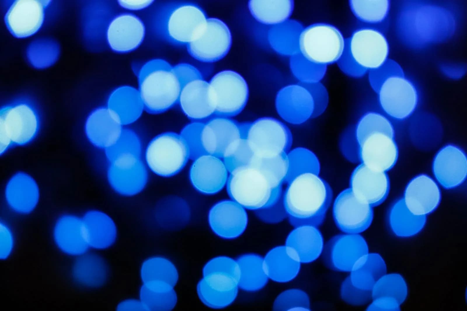OpenAI Dots spiegato: cosa fa senza chiederti nulla