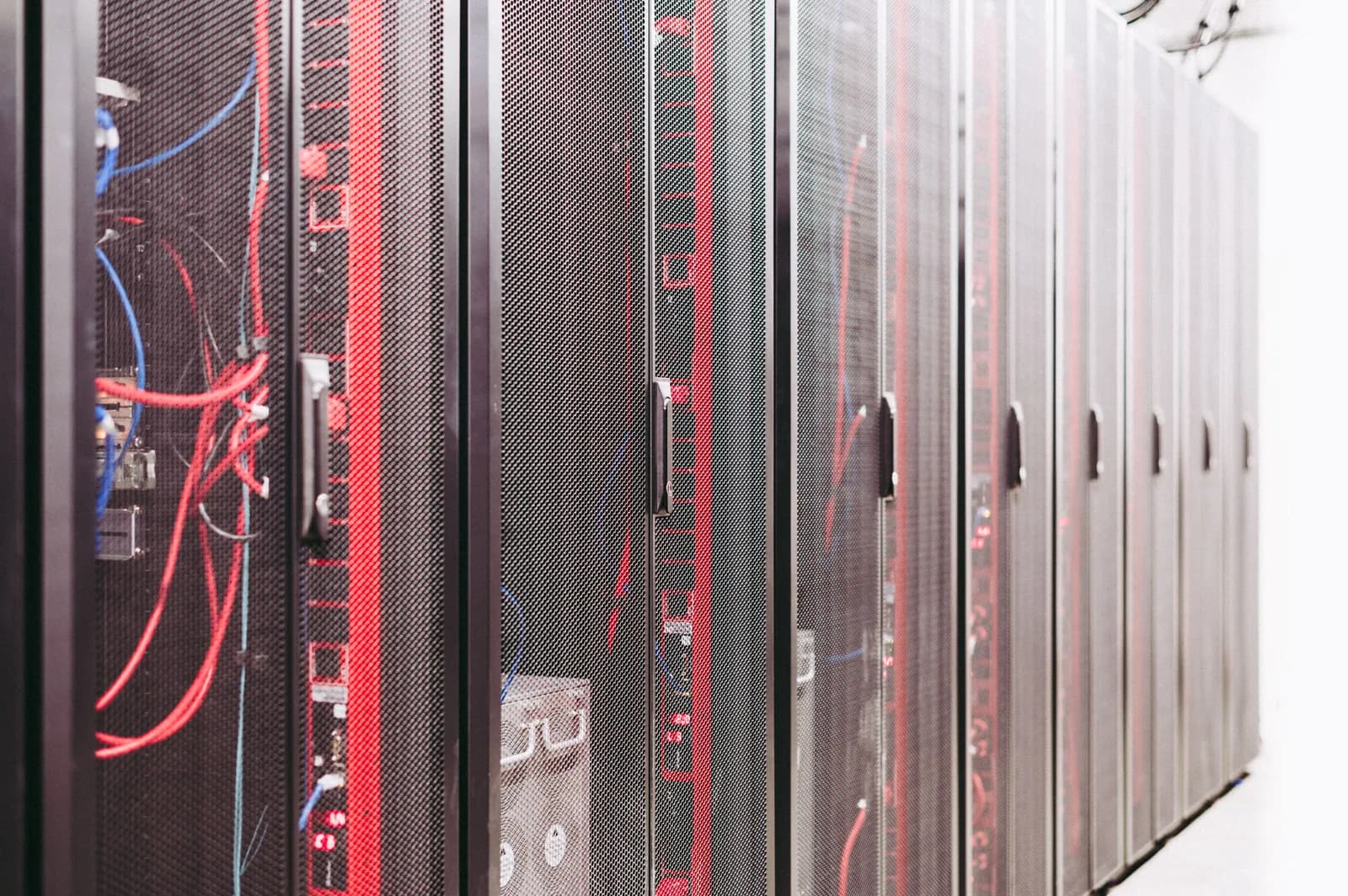 Legacy System Modernization Without Downtime